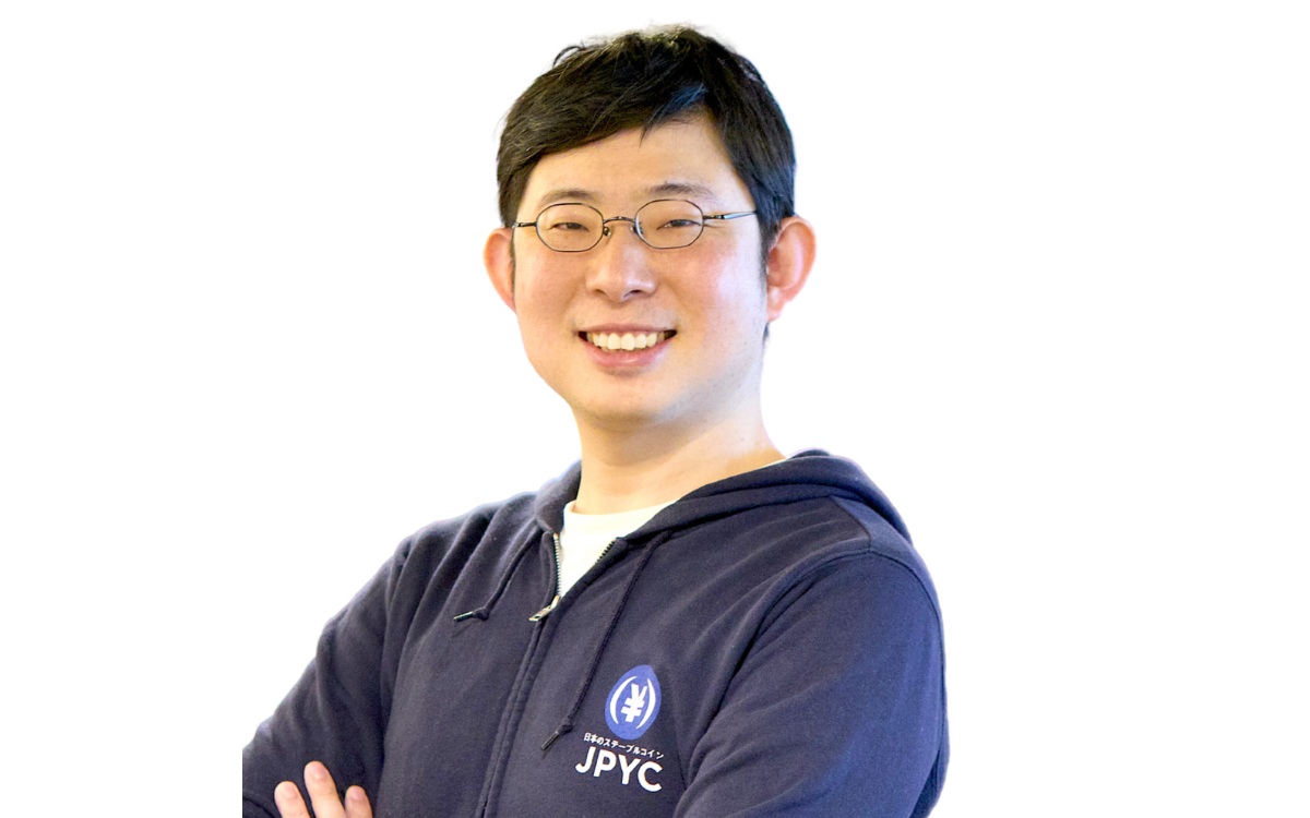 JPYCパーカー姿の岡部典孝様